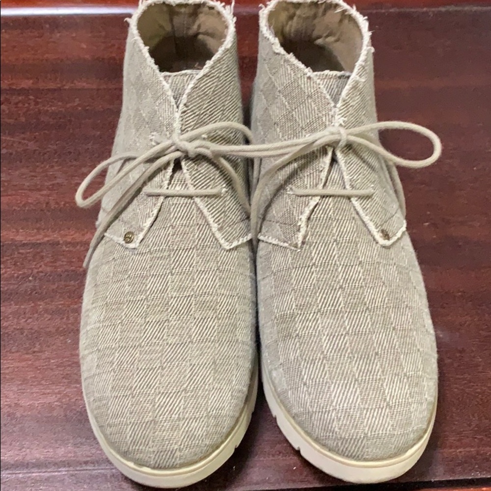 BearPaw Boots
